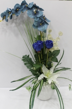 Mavi Renklerle Yapay Çiçekk